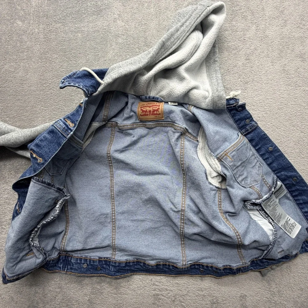 Levi's‎ Jacket Youth Large Blue Denim Hooded Varsity Trucker Sweatshirt Sleeves